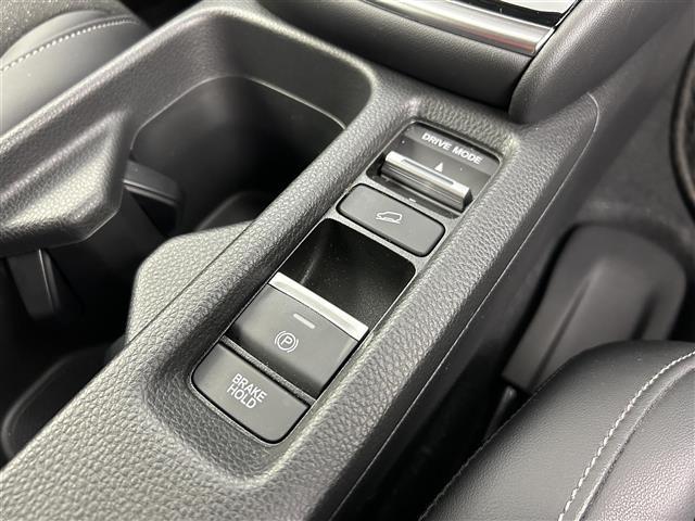 ヴェゼル e:HEV Z 禁煙車 ホンダセンシング ブラインドスポットモニター ETC 前席シートヒーター ステアリングヒーター パワーバックドア パドルシフト 電子パーキング オートホールド 純正18インチアルミホイール(8枚目)