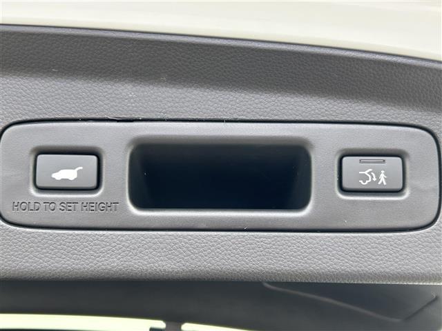 ヴェゼル e:HEV Z 禁煙車 ホンダセンシング ブラインドスポットモニター ETC 前席シートヒーター ステアリングヒーター パワーバックドア パドルシフト 電子パーキング オートホールド 純正18インチアルミホイール(9枚目)