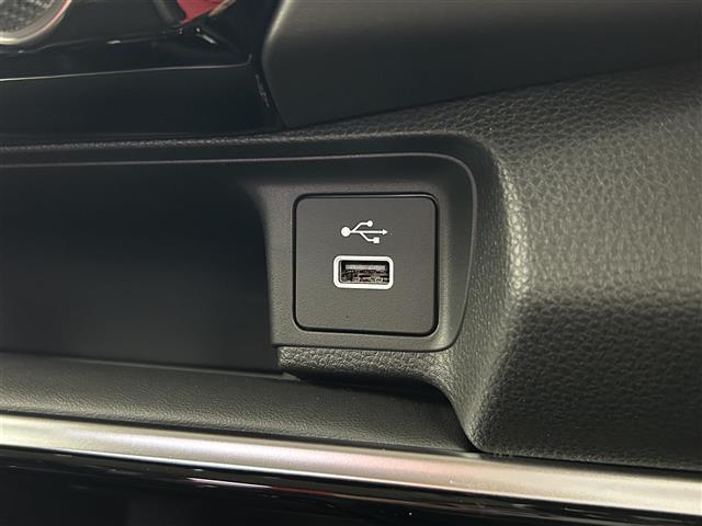 ヴェゼル e:HEV Z 禁煙車 ホンダセンシング ブラインドスポットモニター ETC 前席シートヒーター ステアリングヒーター パワーバックドア パドルシフト 電子パーキング オートホールド 純正18インチアルミホイール(18枚目)