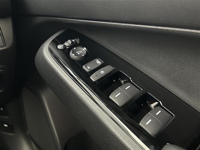 ヴェゼル e:HEV Z 禁煙車 ホンダセンシング ブラインドスポットモニター ETC 前席シートヒーター ステアリングヒーター パワーバックドア パドルシフト 電子パーキング オートホールド 純正18インチアルミホイール(22枚目)
