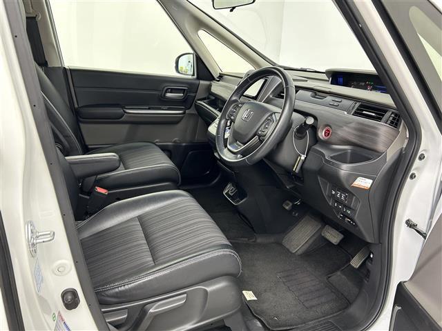 フリードハイブリッド ハイブリッド・EX 禁煙 両側電動スライドドア シートヒーター LEDライト 追従式クルコン 社外7型ナビ Cパッケージ Sパッケージ コンフォートビューパッケージ ビルトインETC ワンセグTV バックカメラ(22枚目)