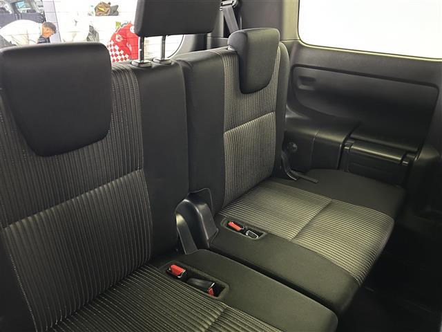 ヴォクシー ＺＳ　煌　禁煙車　純正１０型メモリナビ　１２．１型フリップダウンモニター　両側パワースライドドア　トヨタセーフティセンス　バックカメラ　フルセグＴＶ　Ｂｌｕｅｔｏｏｔｈ　革巻きステアリング　クルーズコントロール（28枚目）