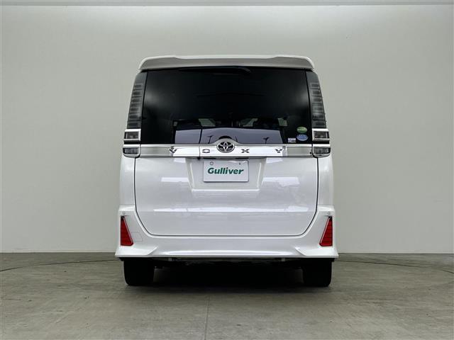 ヴォクシー ＺＳ　煌　禁煙車　純正１０型メモリナビ　１２．１型フリップダウンモニター　両側パワースライドドア　トヨタセーフティセンス　バックカメラ　フルセグＴＶ　Ｂｌｕｅｔｏｏｔｈ　革巻きステアリング　クルーズコントロール（39枚目）