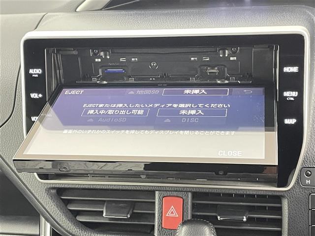 ヴォクシー ＺＳ　煌ＩＩＩ　禁煙車　純正１０型メモリナビ　ワンオーナー　両側パワースライドドア　クルーズコントロール　ハーフレザーシート　フルセグＴＶ　Ｂｌｕｅｔｏｏｔｈ　バックカメラ　革巻きステアリング　ビルトインＥＴＣ（5枚目）