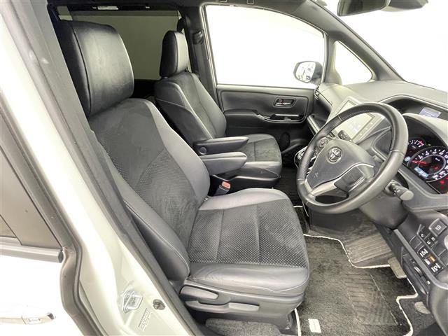 ヴォクシー ＺＳ　煌ＩＩＩ　禁煙車　純正１０型メモリナビ　ワンオーナー　両側パワースライドドア　クルーズコントロール　ハーフレザーシート　フルセグＴＶ　Ｂｌｕｅｔｏｏｔｈ　バックカメラ　革巻きステアリング　ビルトインＥＴＣ（27枚目）