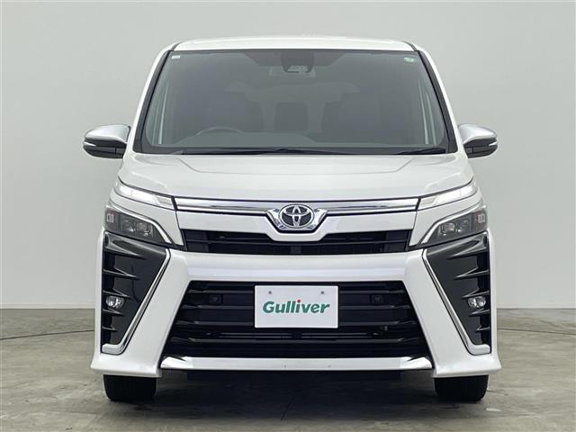ヴォクシー ＺＳ　煌ＩＩＩ　禁煙車　純正１０型メモリナビ　ワンオーナー　両側パワースライドドア　クルーズコントロール　ハーフレザーシート　フルセグＴＶ　Ｂｌｕｅｔｏｏｔｈ　バックカメラ　革巻きステアリング　ビルトインＥＴＣ（33枚目）