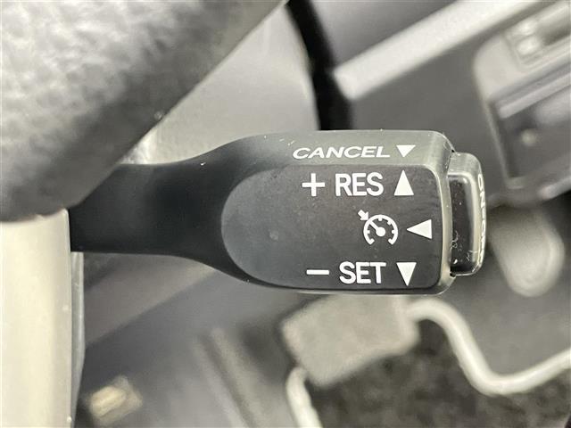 ヴォクシー ZS 煌III 禁煙車 純正9型メモリナビ ワンオーナー トヨタセーフティセンス クルーズコントロール 両側パワースライドドア バックカメラ ハーフレザーシート Bluetooth フルセグTV クリアランスソナー(19枚目)