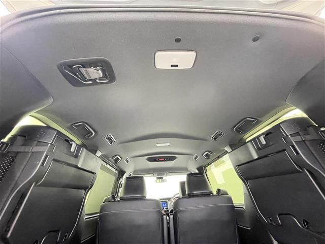 ヴォクシー ZS 煌III 禁煙車 純正9型メモリナビ ワンオーナー トヨタセーフティセンス クルーズコントロール 両側パワースライドドア バックカメラ ハーフレザーシート Bluetooth フルセグTV クリアランスソナー(32枚目)