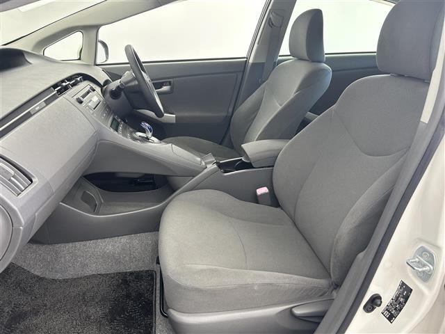 プリウス S 禁煙車 純正オーディオ CD AUX ビルトインETC ステアリングスイッチ 社外フロアマット 純正ドアバイザー 純正15インチAW オートライト ヘッドライトレベライザー プッシュスタート スペア(25枚目)