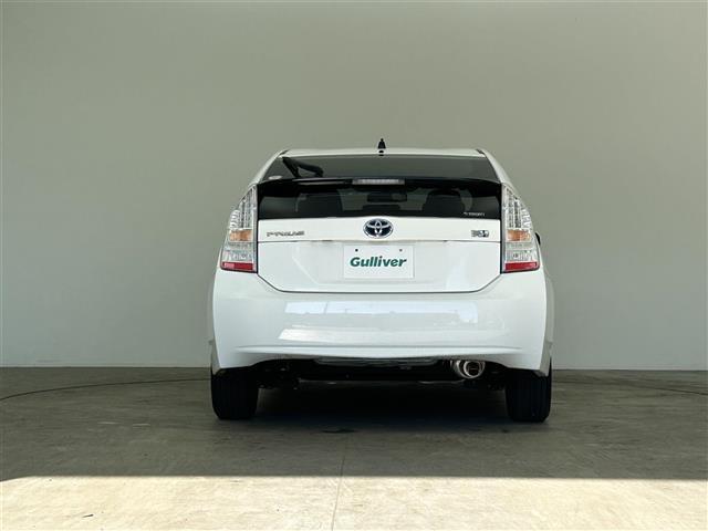 プリウス S 禁煙車 純正オーディオ CD AUX ビルトインETC ステアリングスイッチ 社外フロアマット 純正ドアバイザー 純正15インチAW オートライト ヘッドライトレベライザー プッシュスタート スペア(39枚目)