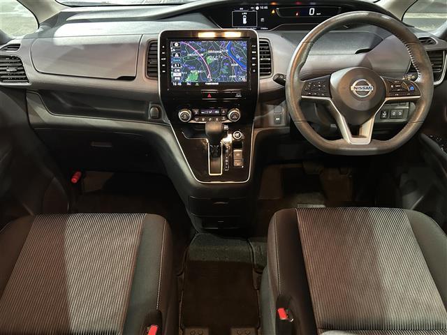 セレナ ハイウェイスターＶ　禁煙車　純正１０型メモリナビ　ワンオーナー　プロパイロット　エマージェンシーブレーキ　アラウンドビューモニター　両側パワースライドドア　インテリジェントルームミラー　純正１６インチＡＷ　Ｂｌｕ－ｒａｙ（2枚目）