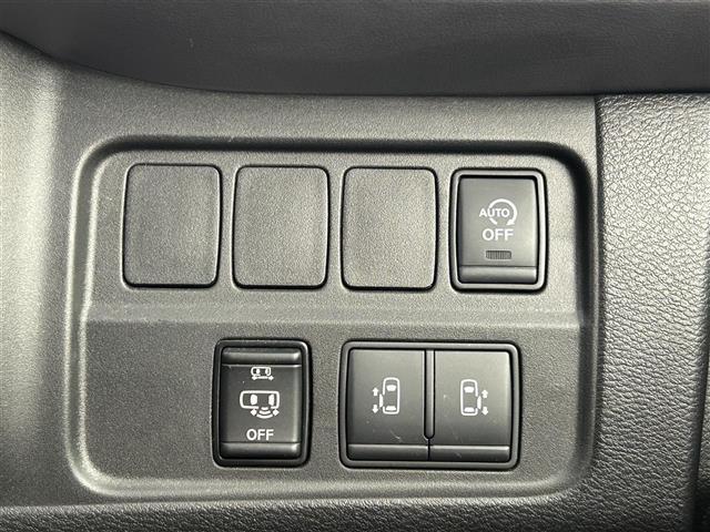 セレナ ハイウェイスターＶ　禁煙車　純正１０型メモリナビ　ワンオーナー　プロパイロット　エマージェンシーブレーキ　アラウンドビューモニター　両側パワースライドドア　インテリジェントルームミラー　純正１６インチＡＷ　Ｂｌｕ－ｒａｙ（10枚目）