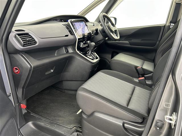 セレナ ハイウェイスターＶ　禁煙車　純正１０型メモリナビ　ワンオーナー　プロパイロット　エマージェンシーブレーキ　アラウンドビューモニター　両側パワースライドドア　インテリジェントルームミラー　純正１６インチＡＷ　Ｂｌｕ－ｒａｙ（24枚目）