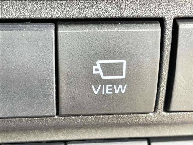 ヤリスクロス ハイブリッドＺ　禁煙車　純正８型ディスプレイオーディオ　全方位カメラ　トヨタセーフティセンス　レーダークルーズコントロール　ハーフレザーシート　シートヒーター　ブラインドスポットモニター　ヘッドアップディスプレイ（12枚目）