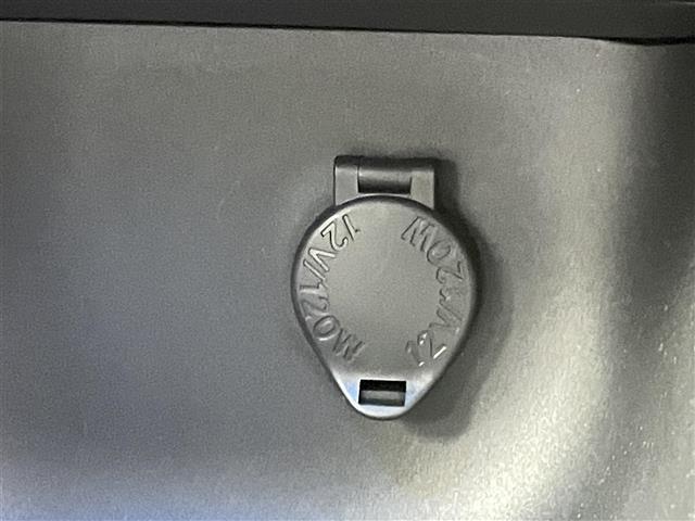 ヤリスクロス ハイブリッドＺ　禁煙車　純正８型ディスプレイオーディオ　全方位カメラ　トヨタセーフティセンス　レーダークルーズコントロール　ハーフレザーシート　シートヒーター　ブラインドスポットモニター　ヘッドアップディスプレイ（15枚目）