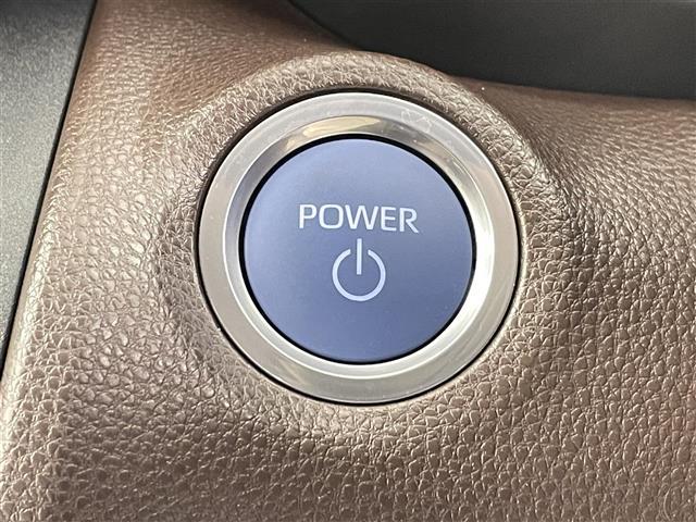 ヤリスクロス ハイブリッドＺ　禁煙車　純正８型ディスプレイオーディオ　全方位カメラ　トヨタセーフティセンス　レーダークルーズコントロール　ハーフレザーシート　シートヒーター　ブラインドスポットモニター　ヘッドアップディスプレイ（21枚目）