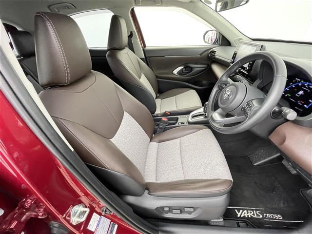 ヤリスクロス ハイブリッドＺ　禁煙車　純正８型ディスプレイオーディオ　全方位カメラ　トヨタセーフティセンス　レーダークルーズコントロール　ハーフレザーシート　シートヒーター　ブラインドスポットモニター　ヘッドアップディスプレイ（29枚目）