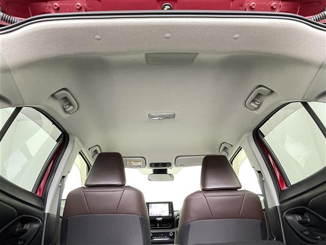 ヤリスクロス ハイブリッドＺ　禁煙車　純正８型ディスプレイオーディオ　全方位カメラ　トヨタセーフティセンス　レーダークルーズコントロール　ハーフレザーシート　シートヒーター　ブラインドスポットモニター　ヘッドアップディスプレイ（32枚目）