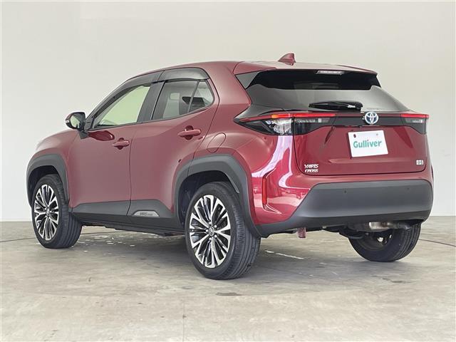 ヤリスクロス ハイブリッドＺ　禁煙車　純正８型ディスプレイオーディオ　全方位カメラ　トヨタセーフティセンス　レーダークルーズコントロール　ハーフレザーシート　シートヒーター　ブラインドスポットモニター　ヘッドアップディスプレイ（38枚目）