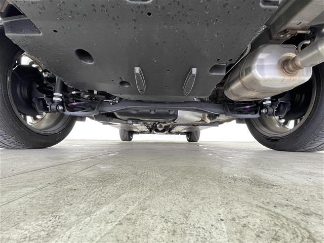 ヤリスクロス ハイブリッドＺ　禁煙車　純正８型ディスプレイオーディオ　全方位カメラ　トヨタセーフティセンス　レーダークルーズコントロール　ハーフレザーシート　シートヒーター　ブラインドスポットモニター　ヘッドアップディスプレイ（43枚目）