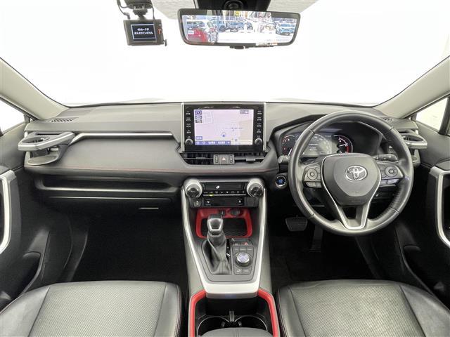 ＲＡＶ４ アドベンチャー　オフロードパッケージ　禁煙車　純正９型ディスプレイオーディオ　レーダークルーズコントロール　ブラインドスポットモニター　衝突軽減ブレーキ　オートハイビーム　デジタルミラー　シートヒーター　シートベンチレーション　ＥＴＣ（2枚目）