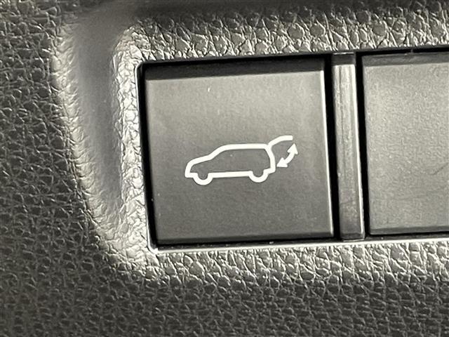 ＲＡＶ４ アドベンチャー　オフロードパッケージ　禁煙車　純正９型ディスプレイオーディオ　レーダークルーズコントロール　ブラインドスポットモニター　衝突軽減ブレーキ　オートハイビーム　デジタルミラー　シートヒーター　シートベンチレーション　ＥＴＣ（11枚目）