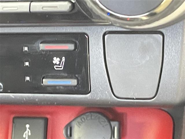 ＲＡＶ４ アドベンチャー　オフロードパッケージ　禁煙車　純正９型ディスプレイオーディオ　レーダークルーズコントロール　ブラインドスポットモニター　衝突軽減ブレーキ　オートハイビーム　デジタルミラー　シートヒーター　シートベンチレーション　ＥＴＣ（15枚目）