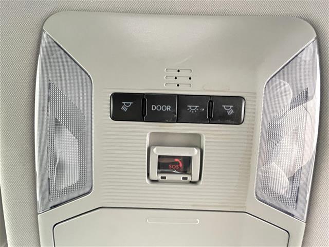 ＲＡＶ４ アドベンチャー　オフロードパッケージ　禁煙車　純正９型ディスプレイオーディオ　レーダークルーズコントロール　ブラインドスポットモニター　衝突軽減ブレーキ　オートハイビーム　デジタルミラー　シートヒーター　シートベンチレーション　ＥＴＣ（18枚目）