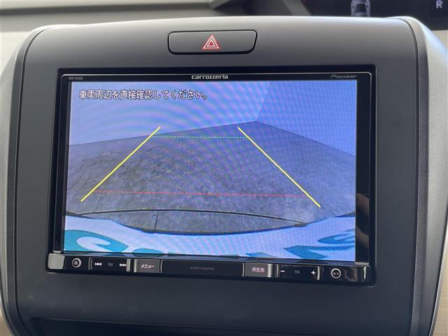 フリード Ｇ・ホンダセンシング　禁煙　８型ＳＤナビ　両側電動スライドドア　ＬＥＤライト　ビルトインＥＴＣ　純正フロアマット　レーダークルーズコントロール　レーンキープアシスト　リアサンシェード　電動格納サイドミラー　オートライト（4枚目）