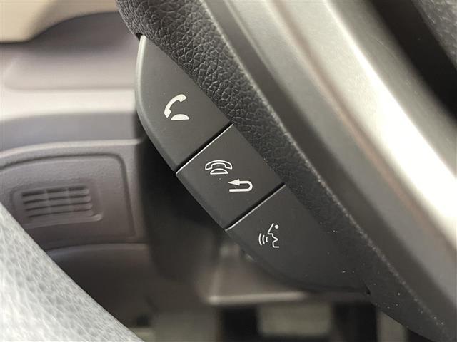 フリード Ｇ・ホンダセンシング　禁煙　８型ＳＤナビ　両側電動スライドドア　ＬＥＤライト　ビルトインＥＴＣ　純正フロアマット　レーダークルーズコントロール　レーンキープアシスト　リアサンシェード　電動格納サイドミラー　オートライト（14枚目）