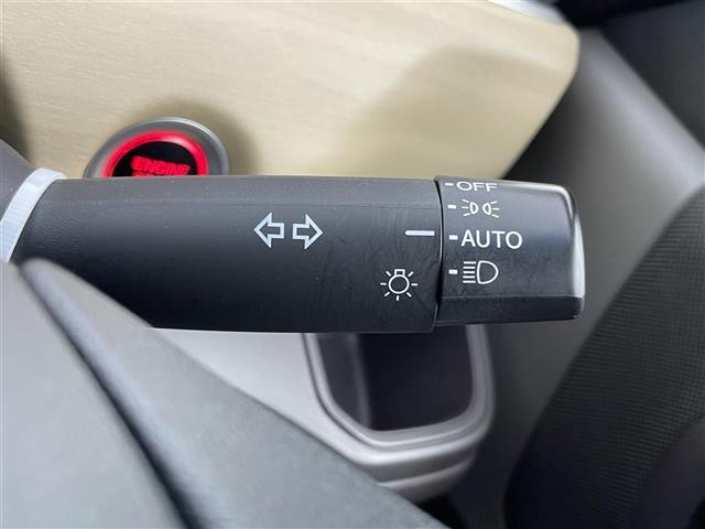 フリード Ｇ・ホンダセンシング　禁煙　８型ＳＤナビ　両側電動スライドドア　ＬＥＤライト　ビルトインＥＴＣ　純正フロアマット　レーダークルーズコントロール　レーンキープアシスト　リアサンシェード　電動格納サイドミラー　オートライト（17枚目）