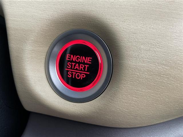 フリード Ｇ・ホンダセンシング　禁煙　８型ＳＤナビ　両側電動スライドドア　ＬＥＤライト　ビルトインＥＴＣ　純正フロアマット　レーダークルーズコントロール　レーンキープアシスト　リアサンシェード　電動格納サイドミラー　オートライト（18枚目）