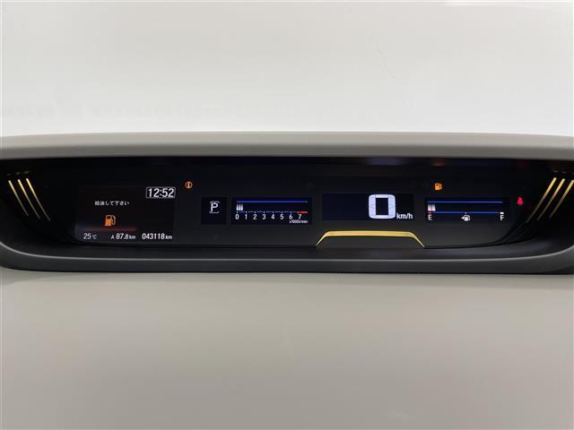 フリード Ｇ・ホンダセンシング　禁煙　８型ＳＤナビ　両側電動スライドドア　ＬＥＤライト　ビルトインＥＴＣ　純正フロアマット　レーダークルーズコントロール　レーンキープアシスト　リアサンシェード　電動格納サイドミラー　オートライト（21枚目）