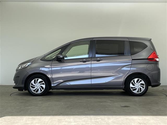 フリード Ｇ・ホンダセンシング　禁煙　８型ＳＤナビ　両側電動スライドドア　ＬＥＤライト　ビルトインＥＴＣ　純正フロアマット　レーダークルーズコントロール　レーンキープアシスト　リアサンシェード　電動格納サイドミラー　オートライト（33枚目）