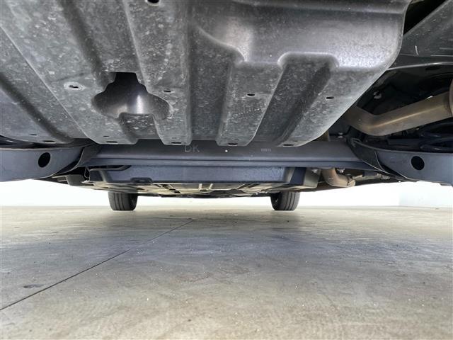 フリード Ｇ・ホンダセンシング　禁煙　８型ＳＤナビ　両側電動スライドドア　ＬＥＤライト　ビルトインＥＴＣ　純正フロアマット　レーダークルーズコントロール　レーンキープアシスト　リアサンシェード　電動格納サイドミラー　オートライト（43枚目）