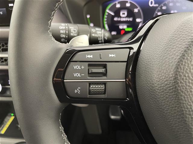 ＺＲ－Ｖ ｅ：ＨＥＶ　Ｚ　禁煙　純正９型ホンダコネクトナビ　純正エアロ　ＢＯＳＥサウンド　全方位カメラ　ＥＴＣ２．０　ホンダセンシング　レーダークルーズコントロール　ブラインドスポットモニター　ワイヤレス充電　シートヒーター（12枚目）