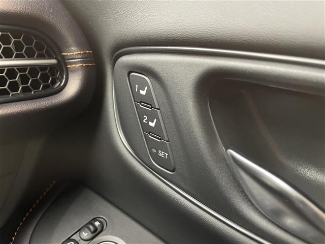 ＺＲ－Ｖ ｅ：ＨＥＶ　Ｚ　禁煙　純正９型ホンダコネクトナビ　純正エアロ　ＢＯＳＥサウンド　全方位カメラ　ＥＴＣ２．０　ホンダセンシング　レーダークルーズコントロール　ブラインドスポットモニター　ワイヤレス充電　シートヒーター（18枚目）