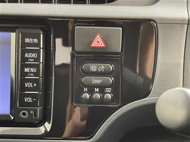 気になる車はすぐにお問い合わせください！画面右側の００６６から始まる無料ダイヤルからお問い合わせ下さい！専門スタッフがお車のご質問にお答えいたします！