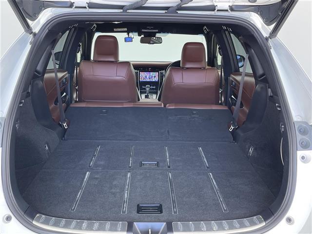 ハリアーハイブリッド プログレス メタル アンド レザーパッケージ 禁煙 純正9型ナビ JBLサウンド 全方位カメラ トヨタセーフティセンス レーダークルーズコントロール レーンキープアシスト AC100V オートハイビーム シートヒーター&ベンチレーション ETC(28枚目)