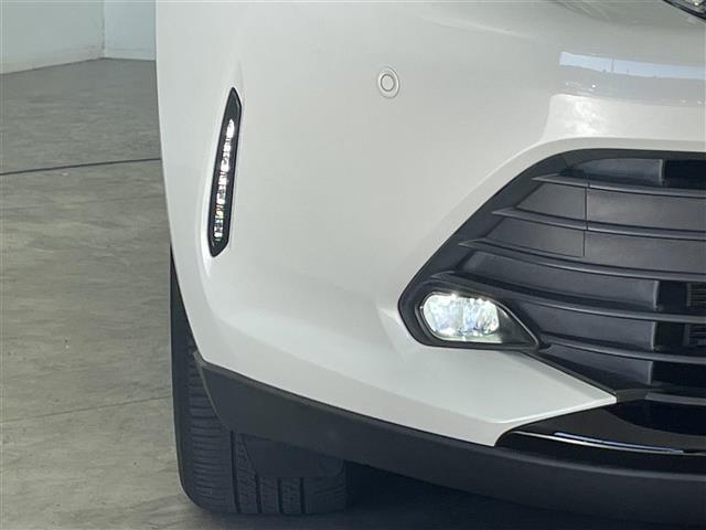 ハリアーハイブリッド プログレス メタル アンド レザーパッケージ 禁煙 純正9型ナビ JBLサウンド 全方位カメラ トヨタセーフティセンス レーダークルーズコントロール レーンキープアシスト AC100V オートハイビーム シートヒーター&ベンチレーション ETC(38枚目)