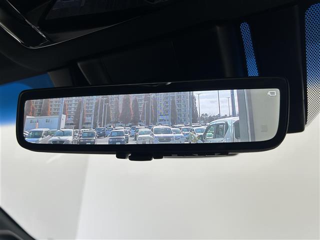 ハリアーハイブリッド Ｚ　禁煙　純正１２．３インチディスプレイ　ＪＢＬプレミアムサウンド　フルセグＴＶ　Ｂｌｕｅｔｏｏｔｈ　ＥＴＣ２．０　デジタルインナーミラー　ブラインドスポットモニター　スマートキー　コーナーセンサー（7枚目）