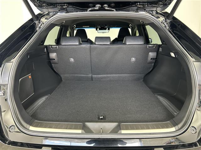 ハリアーハイブリッド Ｚ　禁煙　純正１２．３インチディスプレイ　ＪＢＬプレミアムサウンド　フルセグＴＶ　Ｂｌｕｅｔｏｏｔｈ　ＥＴＣ２．０　デジタルインナーミラー　ブラインドスポットモニター　スマートキー　コーナーセンサー（30枚目）