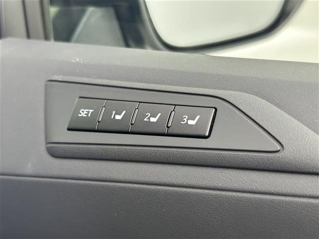 アルファードハイブリッド SR Cパッケージ 禁煙 純正9インチナビTV 後席モニター モデリスタ Wムーンルーフ 両側パワースライド パワーバックドア デジタルインナーミラー ブラインドスポットモニター AC100v 快適温熱シート(15枚目)