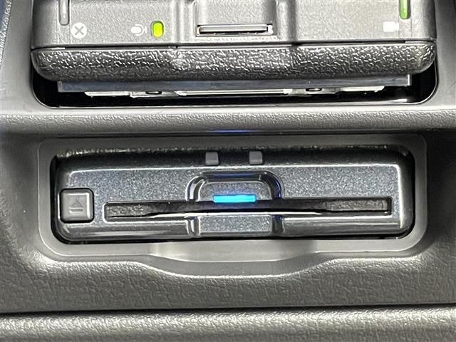 ＣＸ－６０ ＸＤ－ハイブリッド　エクスクルーシブスポーツ　禁煙　純正１２．３インチマツダコネクトナビ　パワーバックドア　全方位カメラ　純正フロアマットパワーシート　シートヒーター　エアシート　レーダークルーズ　スマホ連携　ＬＥＤライト　Ｂｌｕｅｔｏｏｔｈ（8枚目）