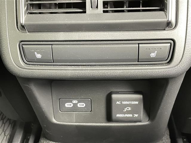 ＣＸ－６０ ＸＤ－ハイブリッド　エクスクルーシブスポーツ　禁煙　純正１２．３インチマツダコネクトナビ　パワーバックドア　全方位カメラ　純正フロアマットパワーシート　シートヒーター　エアシート　レーダークルーズ　スマホ連携　ＬＥＤライト　Ｂｌｕｅｔｏｏｔｈ（15枚目）