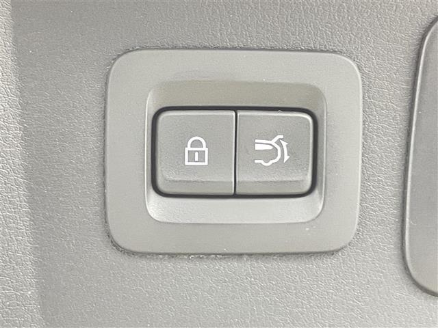 ＣＸ－６０ ＸＤ－ハイブリッド　エクスクルーシブスポーツ　禁煙　純正１２．３インチマツダコネクトナビ　パワーバックドア　全方位カメラ　純正フロアマットパワーシート　シートヒーター　エアシート　レーダークルーズ　スマホ連携　ＬＥＤライト　Ｂｌｕｅｔｏｏｔｈ（32枚目）