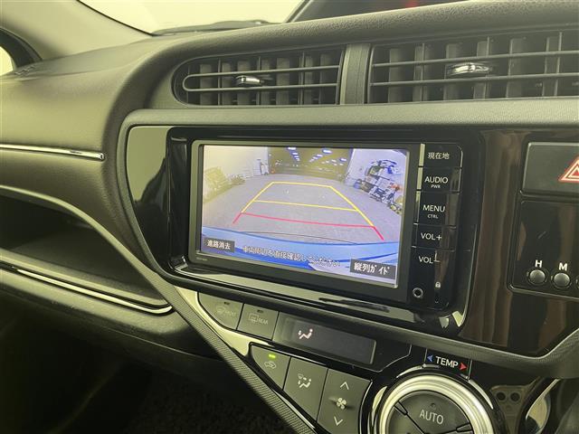 アクア Ｇ　禁煙車　純正ナビ　バックカメラ　衝突被害軽減ブレーキ　クルーズコントロール　オートハイビーム　ＥＴＣ　オートライト　Ｂｌｕｅｔｏｏｔｈ　ワンセグＴＶ　スマートキー　純正フロアマット　取扱説明書（7枚目）