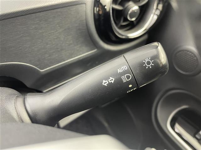 アクア Ｇ　禁煙車　純正ナビ　バックカメラ　衝突被害軽減ブレーキ　クルーズコントロール　オートハイビーム　ＥＴＣ　オートライト　Ｂｌｕｅｔｏｏｔｈ　ワンセグＴＶ　スマートキー　純正フロアマット　取扱説明書（16枚目）