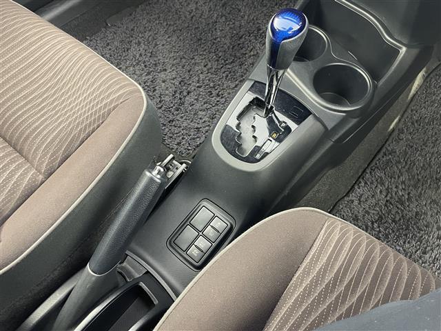 アクア Ｇ　禁煙車　純正ナビ　バックカメラ　衝突被害軽減ブレーキ　クルーズコントロール　オートハイビーム　ＥＴＣ　オートライト　Ｂｌｕｅｔｏｏｔｈ　ワンセグＴＶ　スマートキー　純正フロアマット　取扱説明書（19枚目）