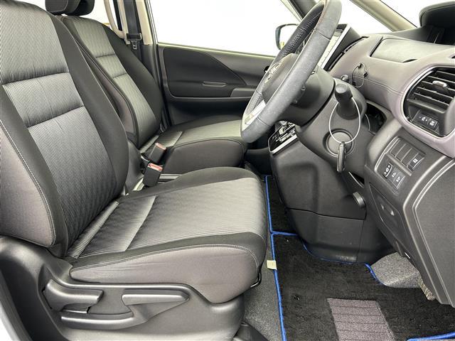 セレナ e-パワー ハイウェイスターV 禁煙車 純正10型メモリナビ エマージェンシーブレーキ 両側パワースライドドア プロパイロット アラウンドビューモニター インテリジェントルームミラー ブラインドスポットモニター 革巻きステアリング(21枚目)